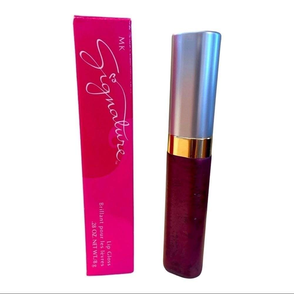 MK Signature Lipgloss in Berry Smoothie NWT